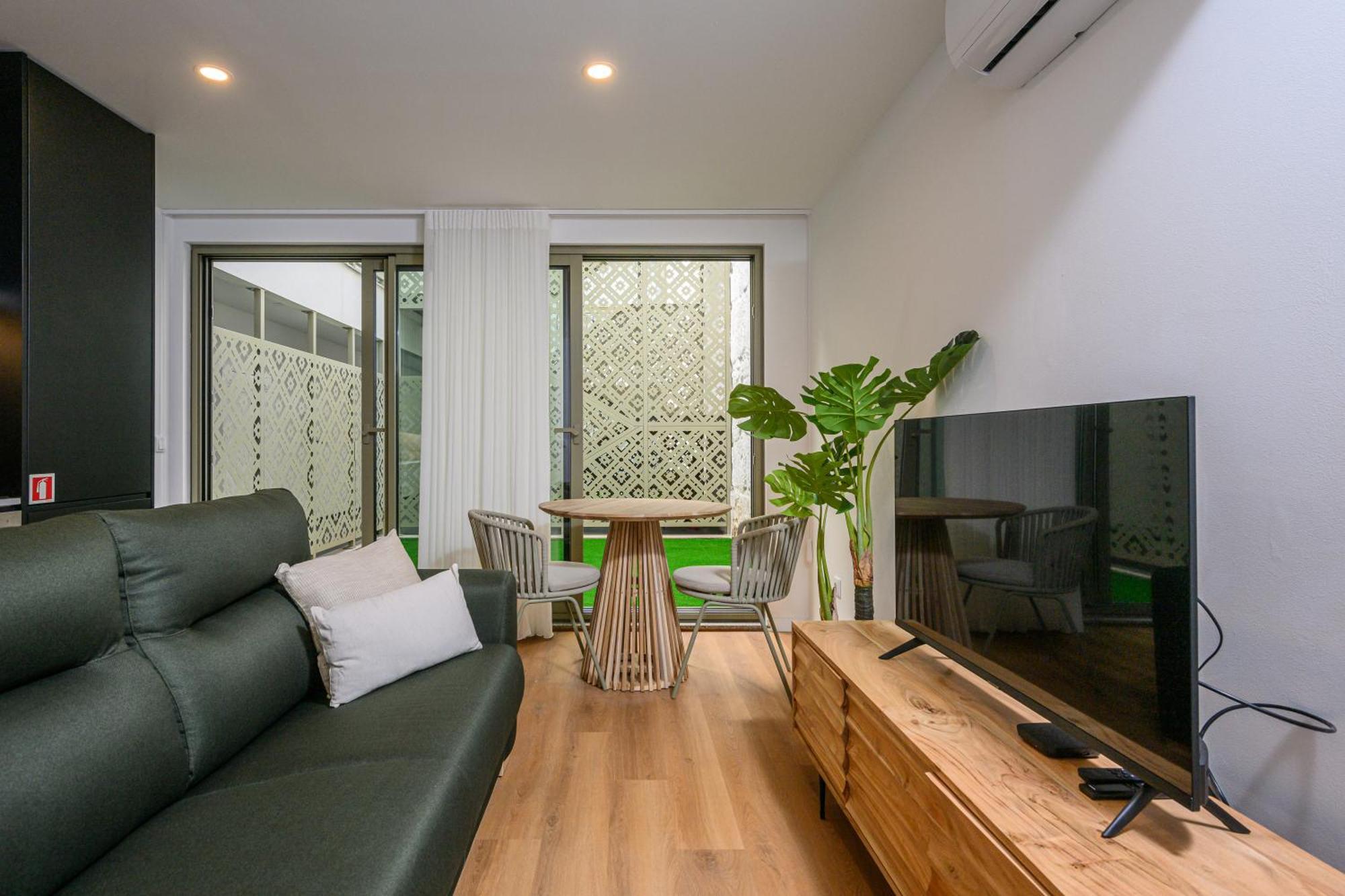 Apartment Nax By Liiiving